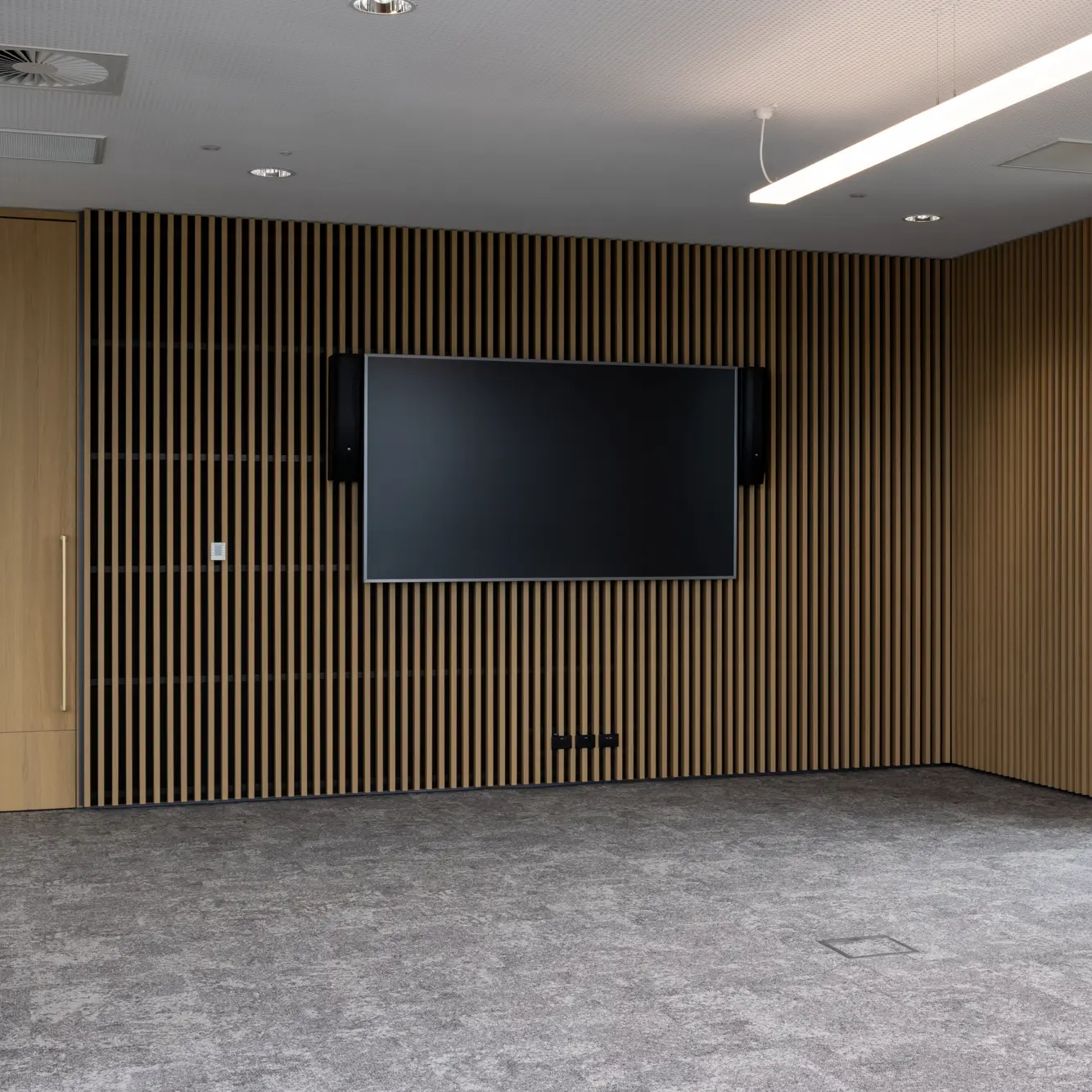 tv room 02